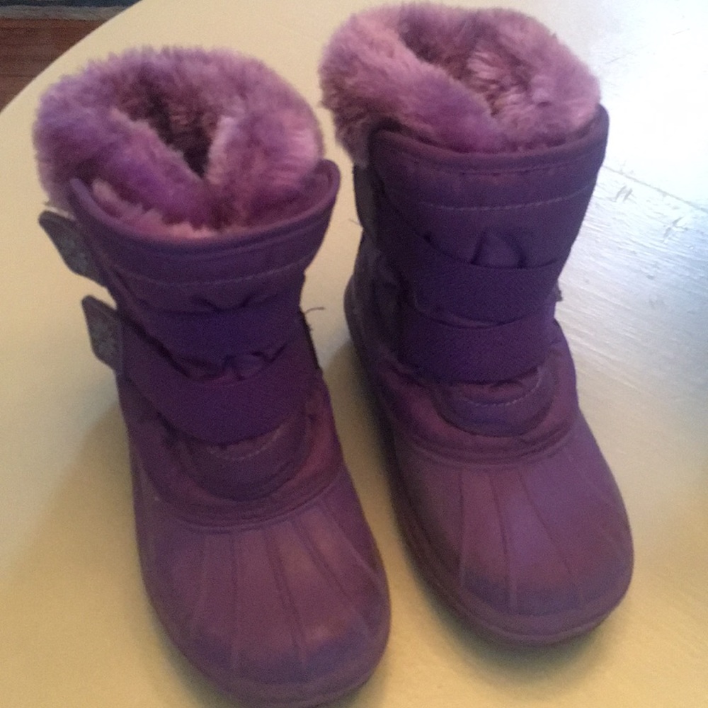 Girls snow boots